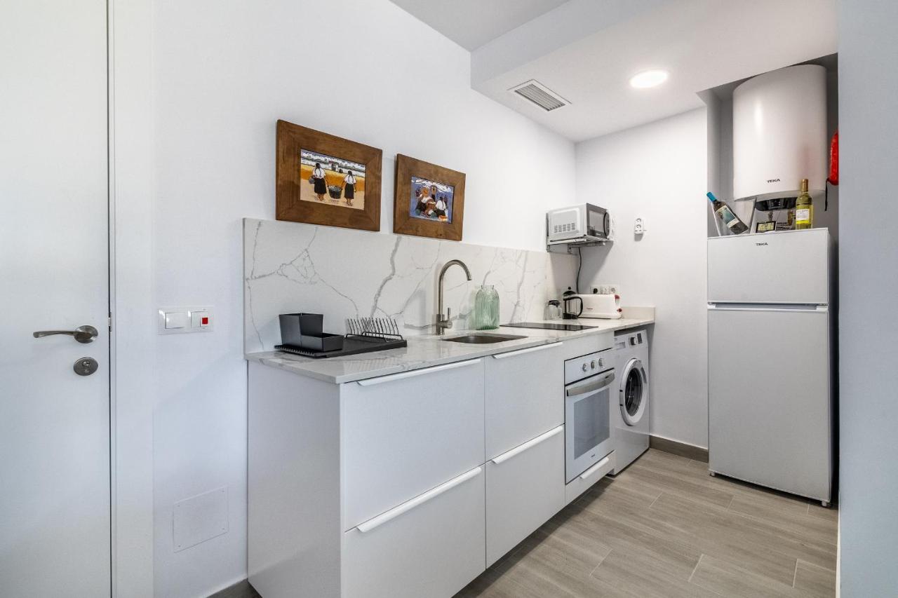 Livemalaga Victoria Suites Bagian luar foto