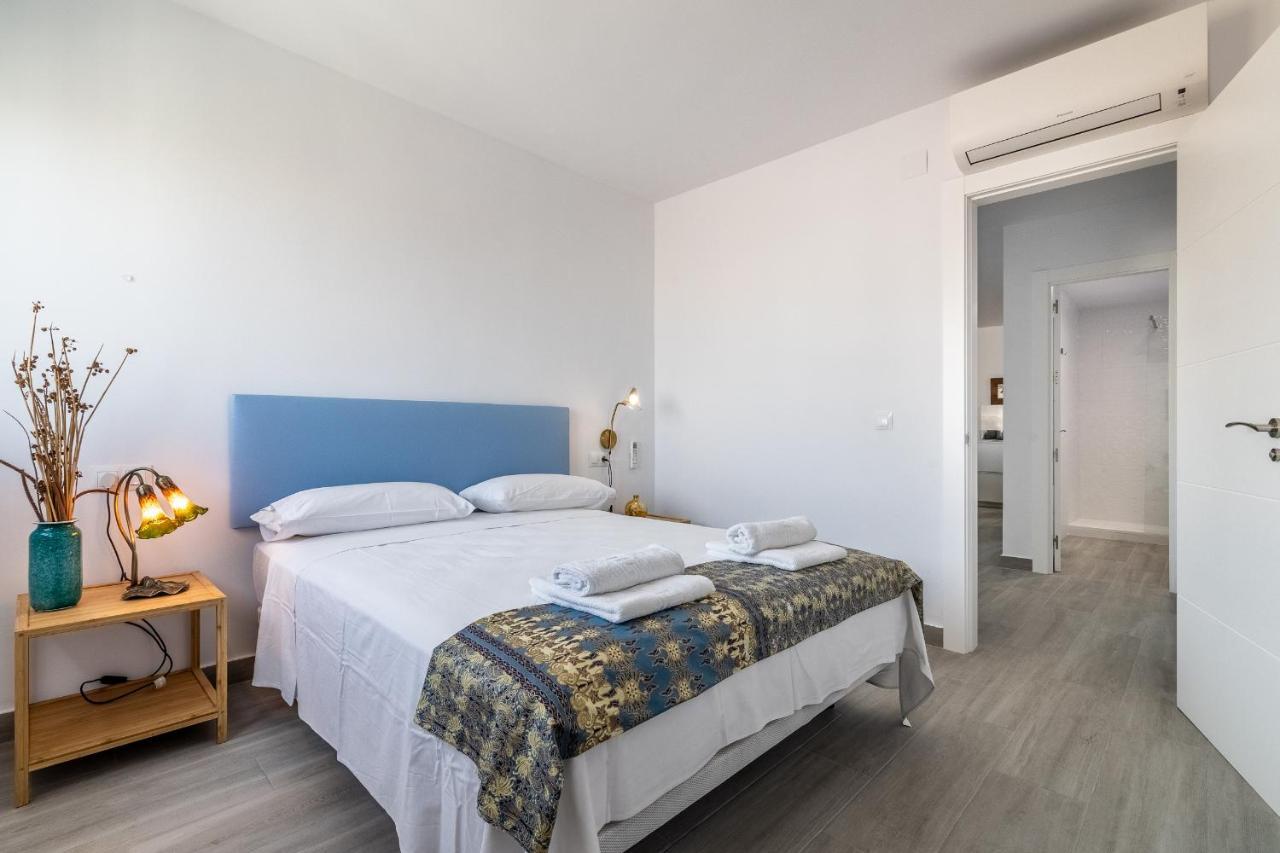 Livemalaga Victoria Suites Bagian luar foto
