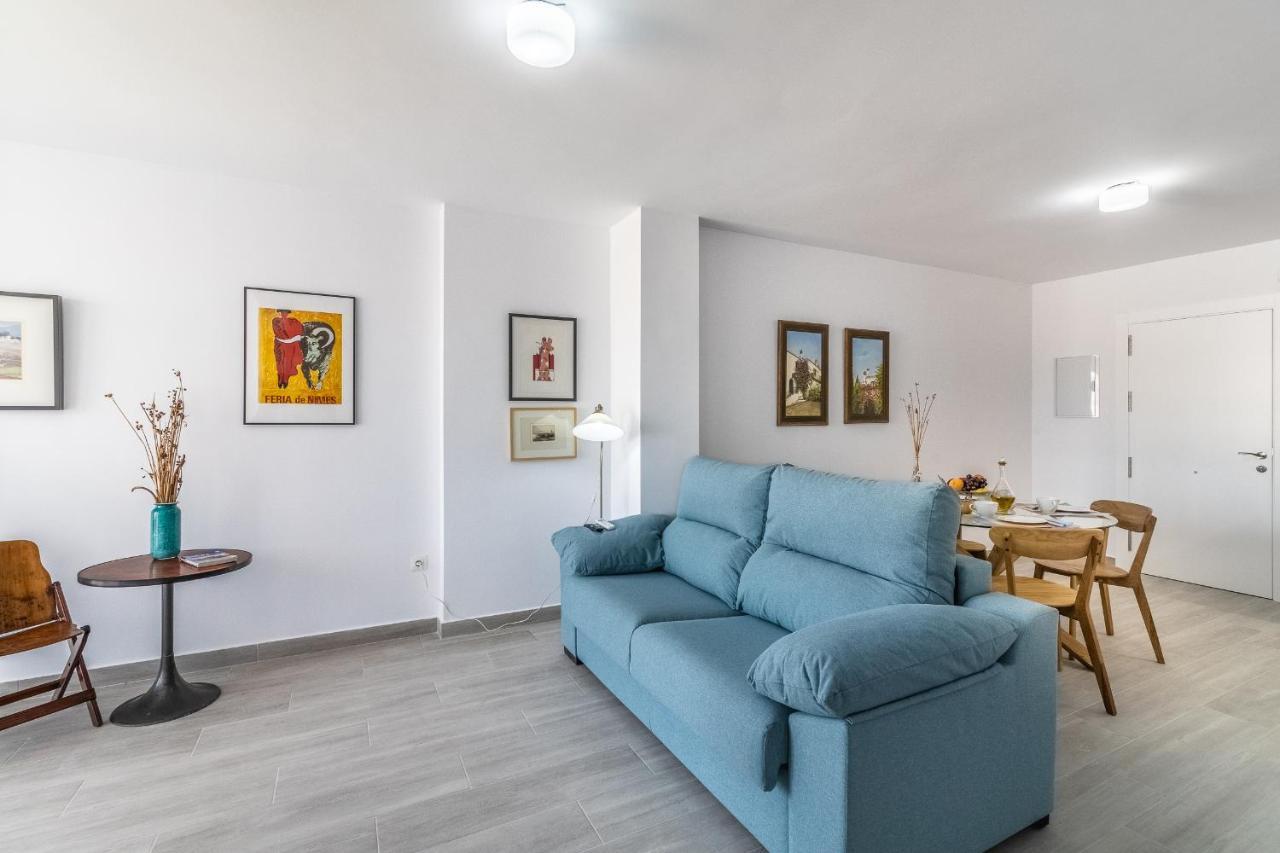 Livemalaga Victoria Suites Bagian luar foto