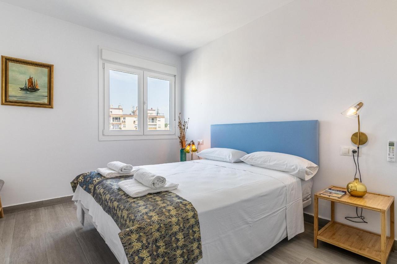 Livemalaga Victoria Suites Bagian luar foto