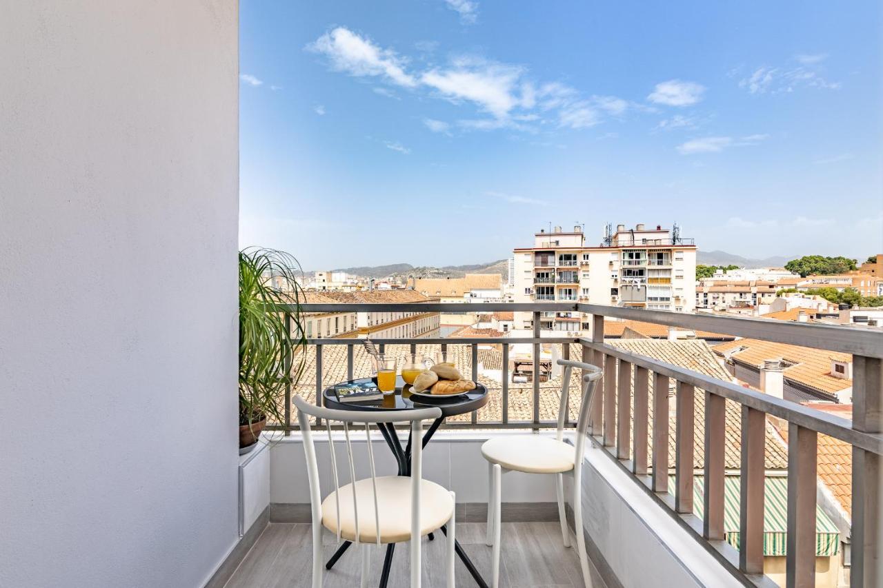 Livemalaga Victoria Suites Bagian luar foto