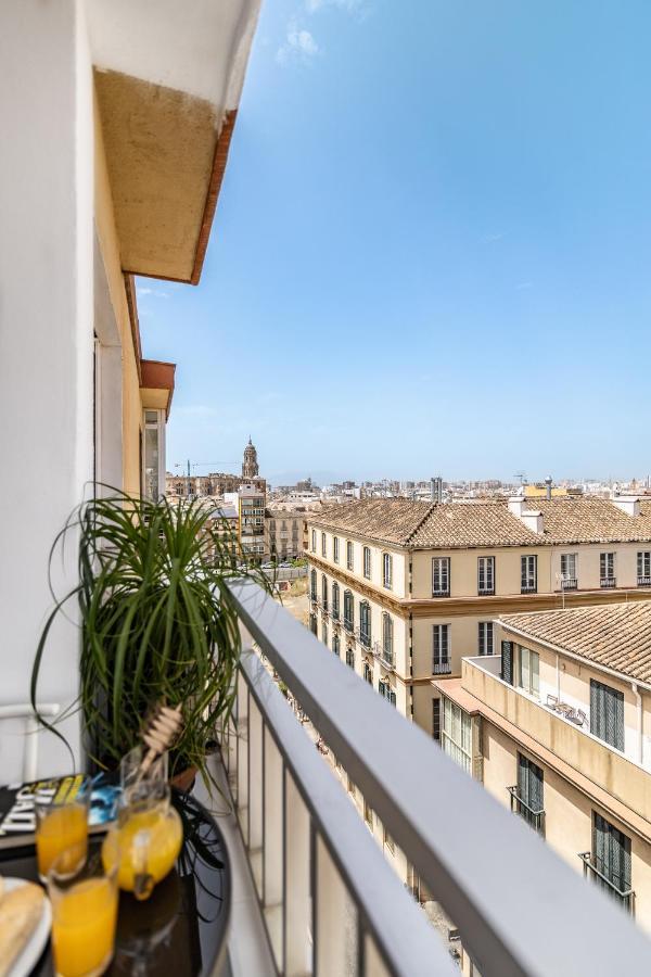 Livemalaga Victoria Suites Bagian luar foto